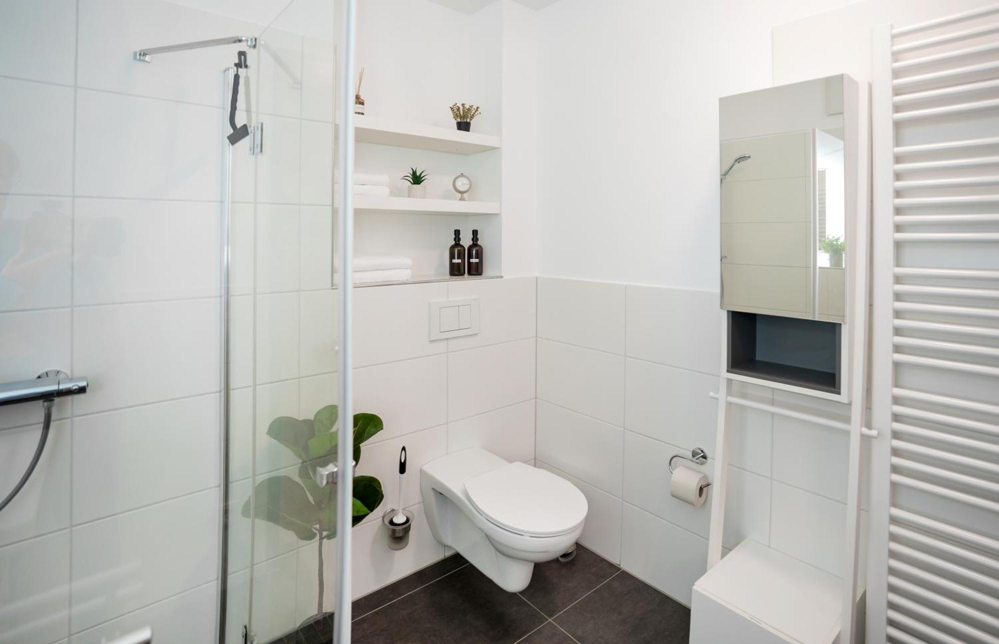 Reitz - Apartment I Zentrale Lage I Stellplatz I 55Qm I 2 Zimmer I Kueche I Bad I Terrasse Bad Hersfeld Exterior foto